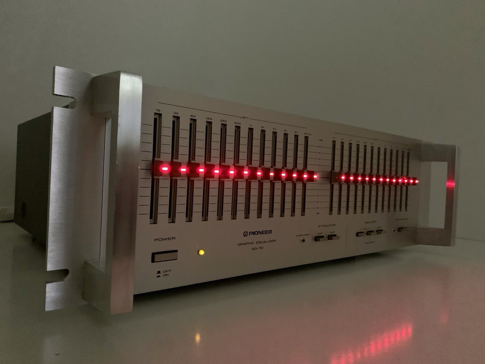 PIONEER SG 70/SG 9800 Graphic Equalizer BiCOLOR RED/GREEN Rack 19 Handless WORK