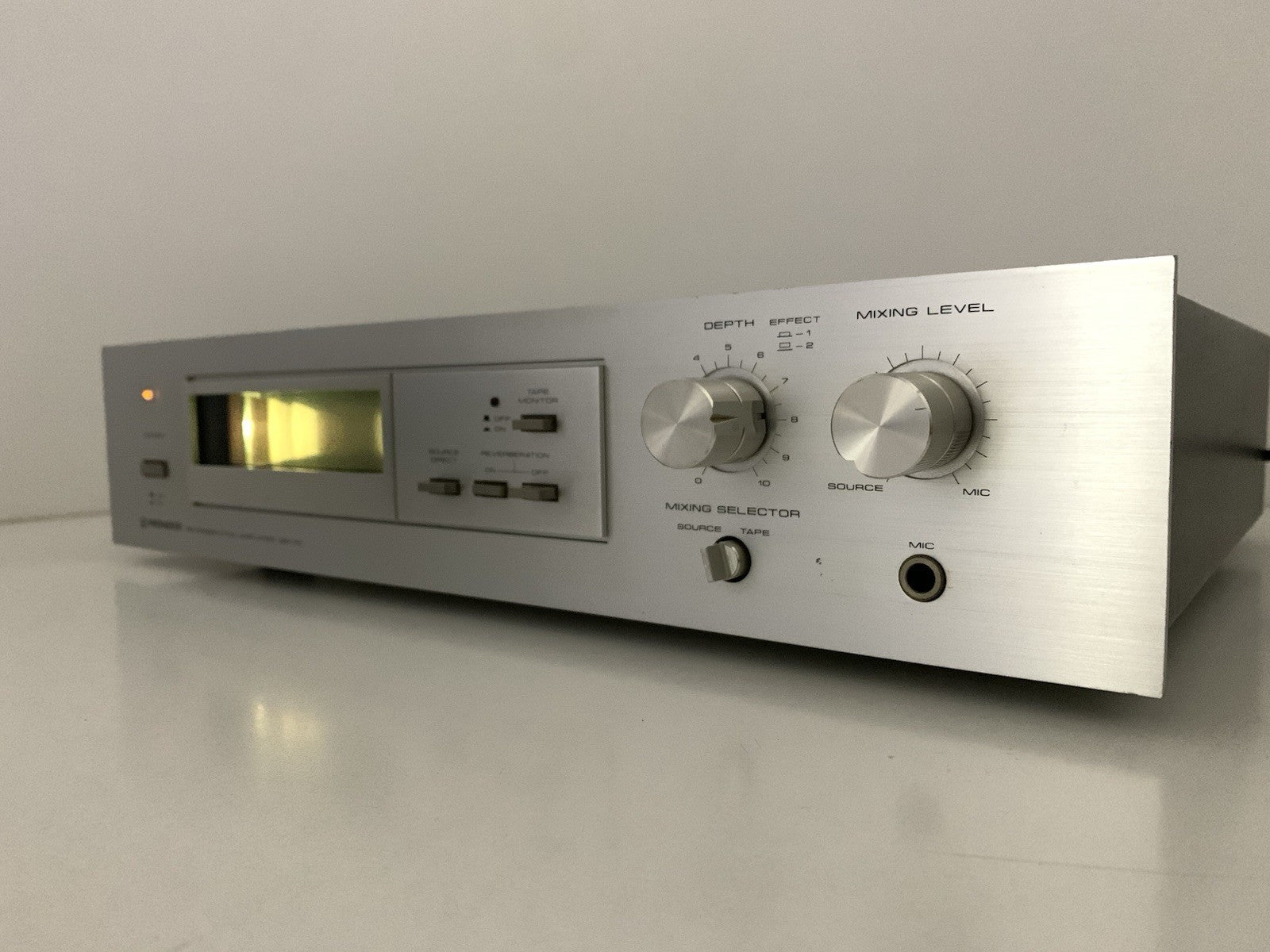 PIONEER Stereo REVERBERATION AMPLIFIER SR-70 Vintage 1980 Work PERFECT Good Look