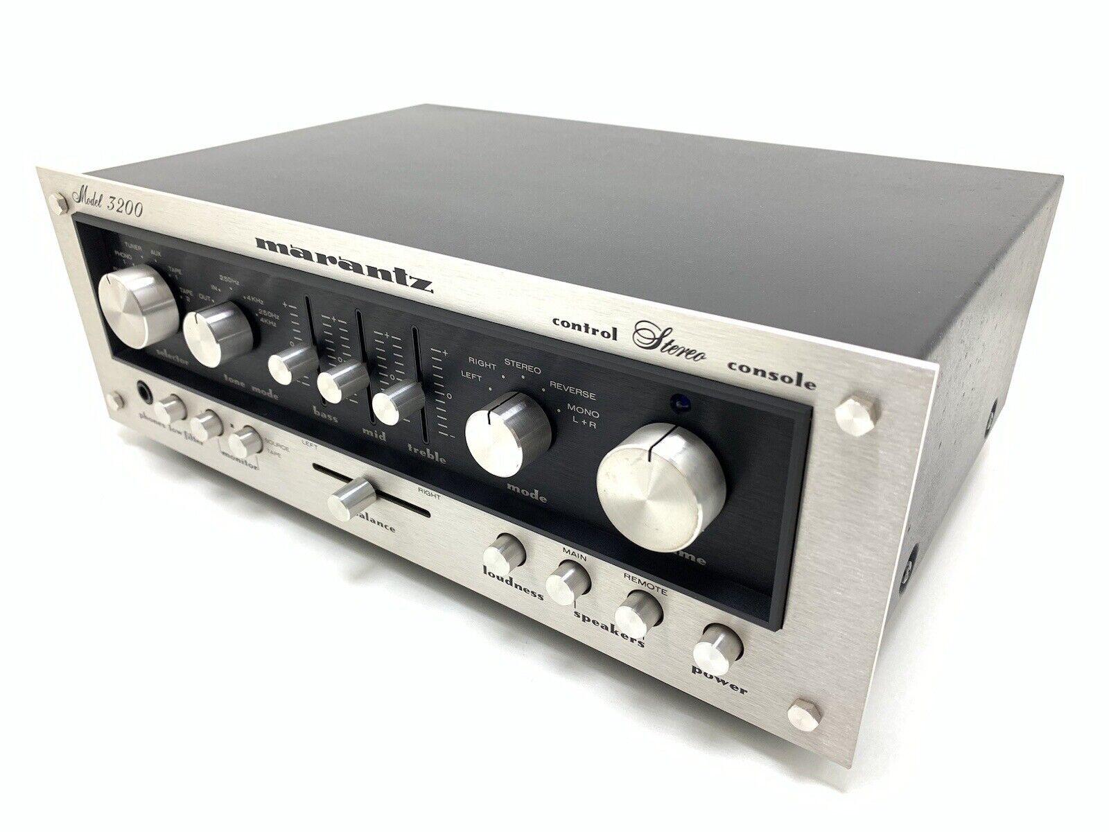 MARANTZ Model 3200 Stereo Pre Amplifier Vintage 1976 HiFi Work Like NEW GoodLook