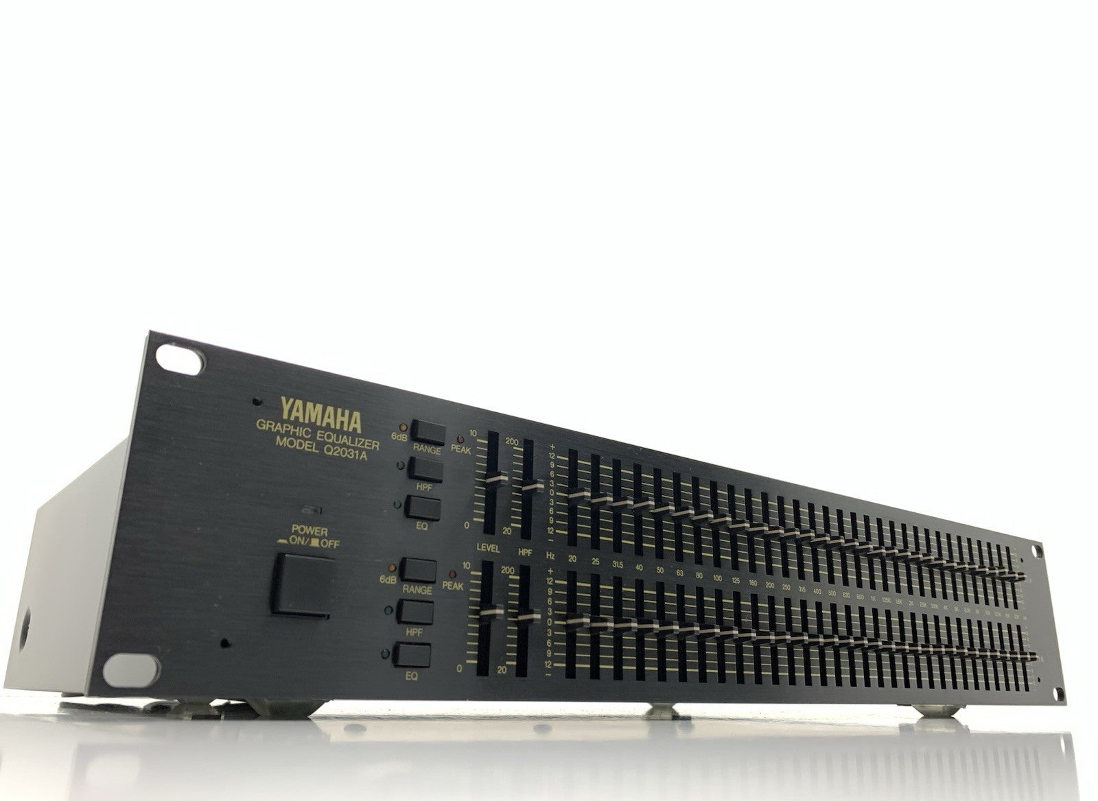 YAMAHA Q2031A Professional Graphic Equalizer 31 Bands Vintage Work Good Look