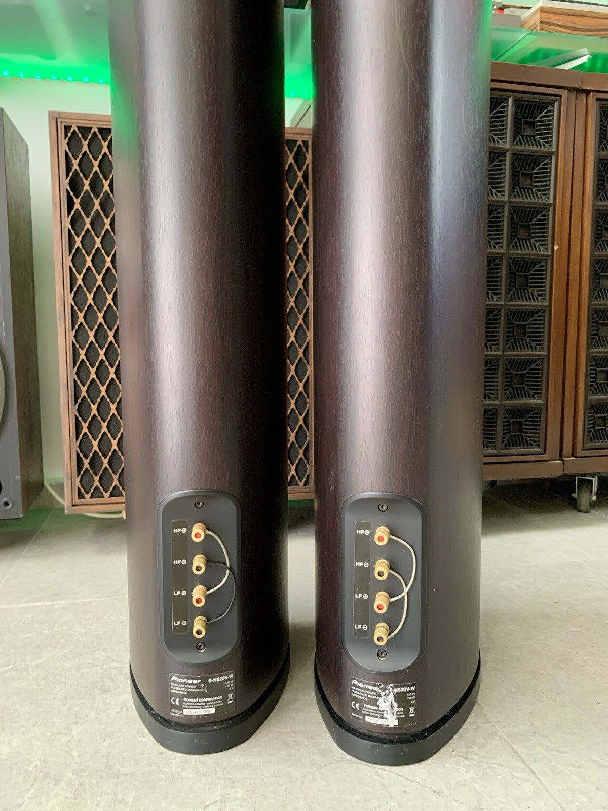 PIONEER S HS520V W Bass Reflex Bi-Wire Vintage Speakers 180 Watts Work Good Look