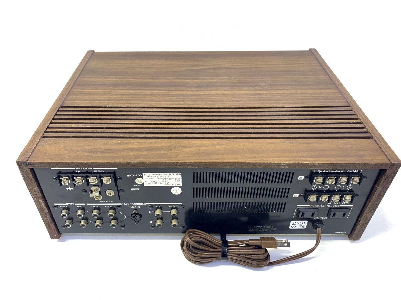 SONY STR-7025 Stereo Receiver 36 Watts RMS Vintage 1974 Refurbished Good Look