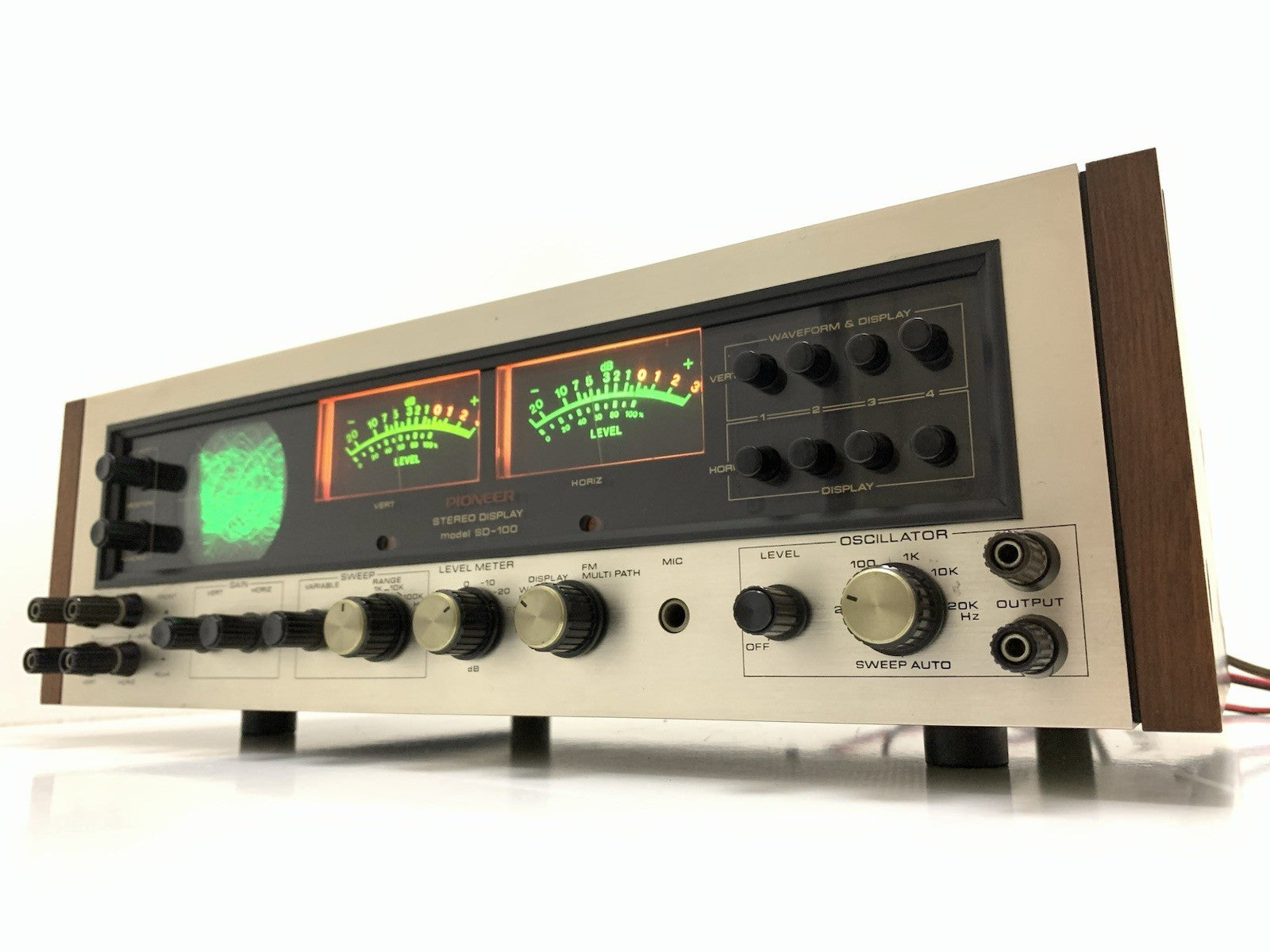 PIONEER SD 100 Stereo Display Audio Scope VERY RARE Vintage 1971 WORK Good Look