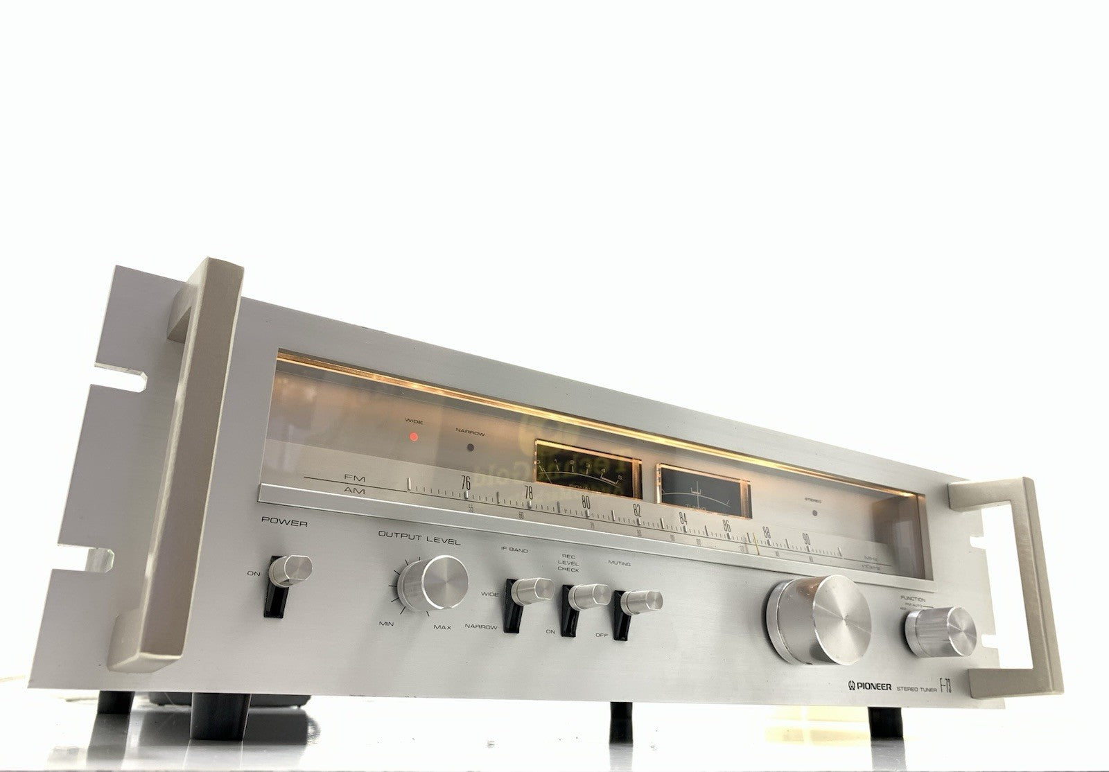 PIONEER F 73 AM/FM 76-108MHz Stereo Analogue Tuner Vintage 1980 WORK Good Look