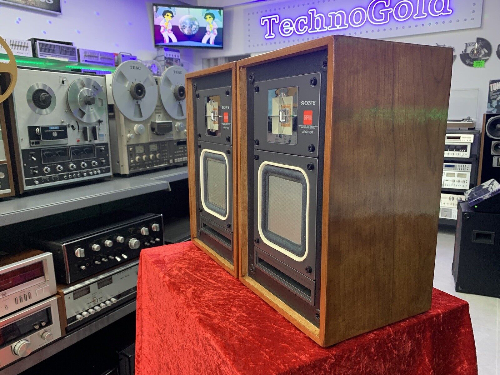 SONY APM 500 Speaker 2 Way System 50 Watts Vintage NEW WOOD BOX Good Look