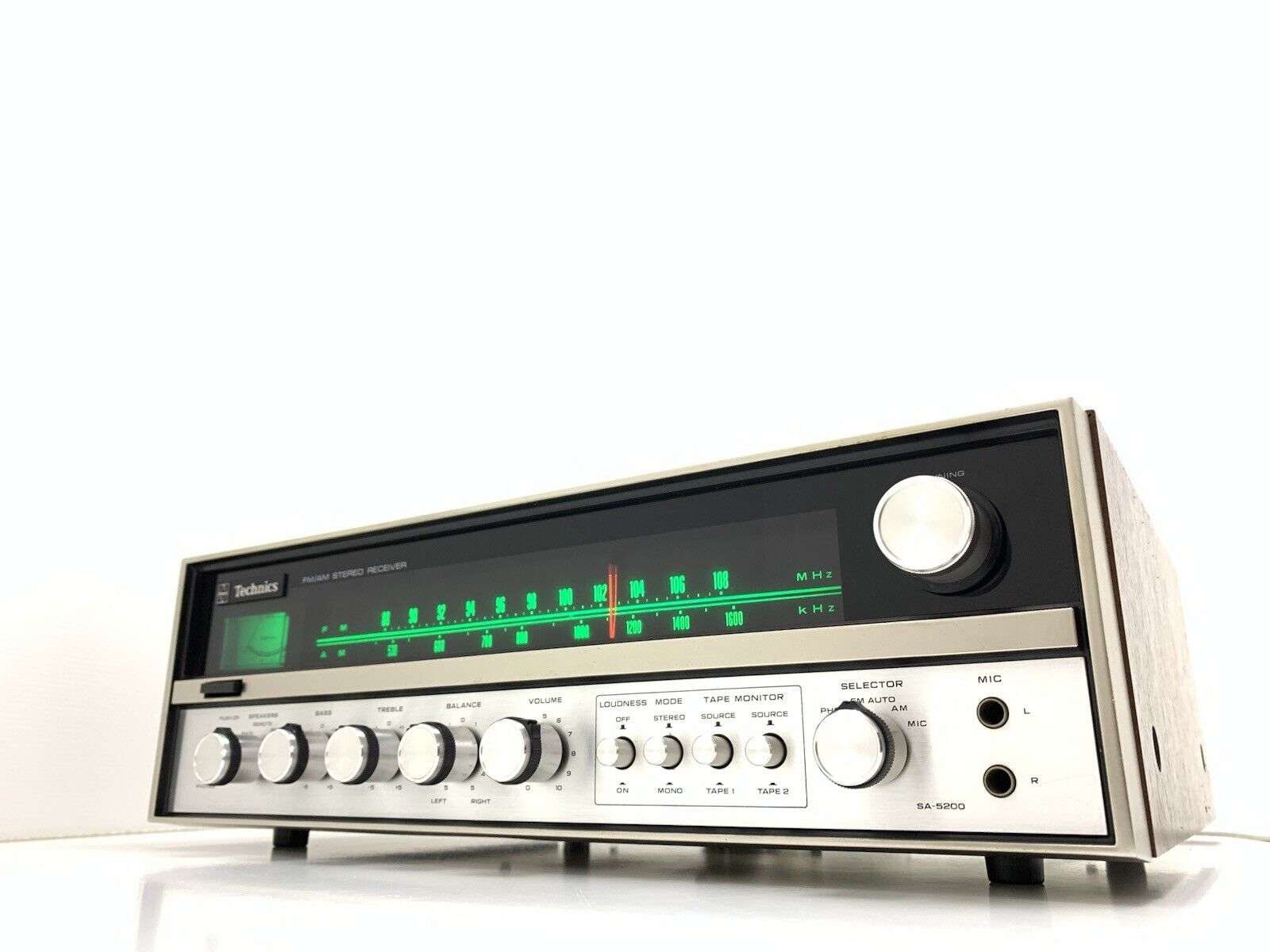 Receptor estéreo TECHNICS SA 5200 AM/FM 2 x 14 vatios RMS Vintage