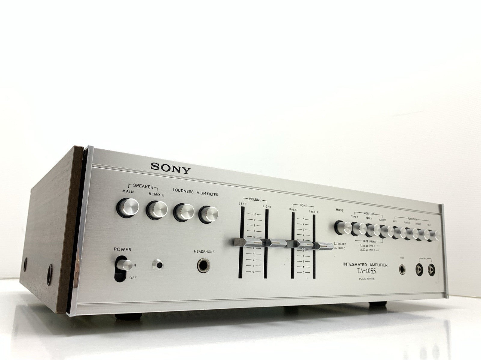 SONY TA 1055 Integrated Stereo Amplifier 23+23 W RMS Vintage 1973 WORK Good Look
