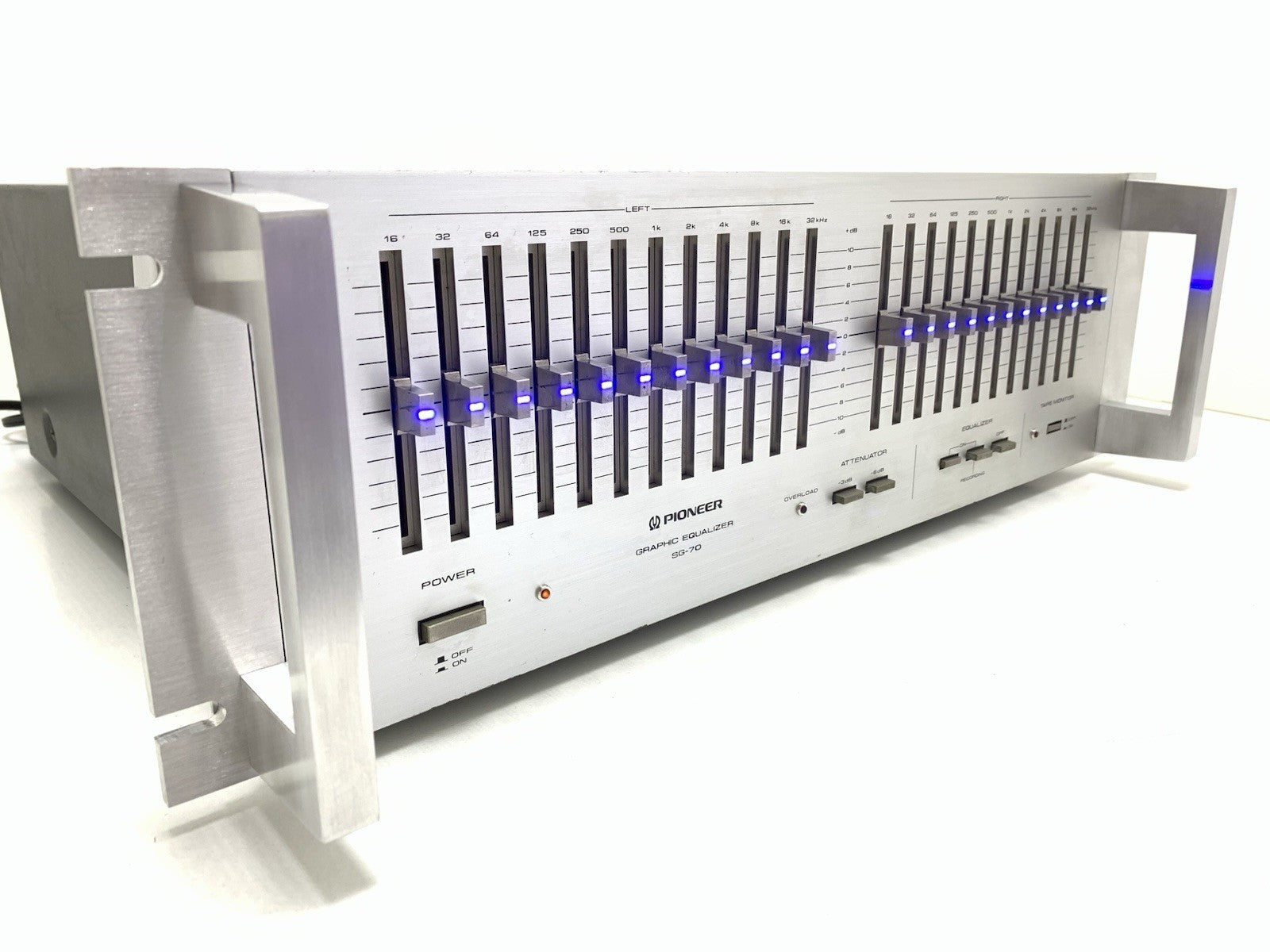 PIONEER SG 70/SG 9800 Graphic Equalizer BLUE LED Rack Handless 19" WORK GoodLook