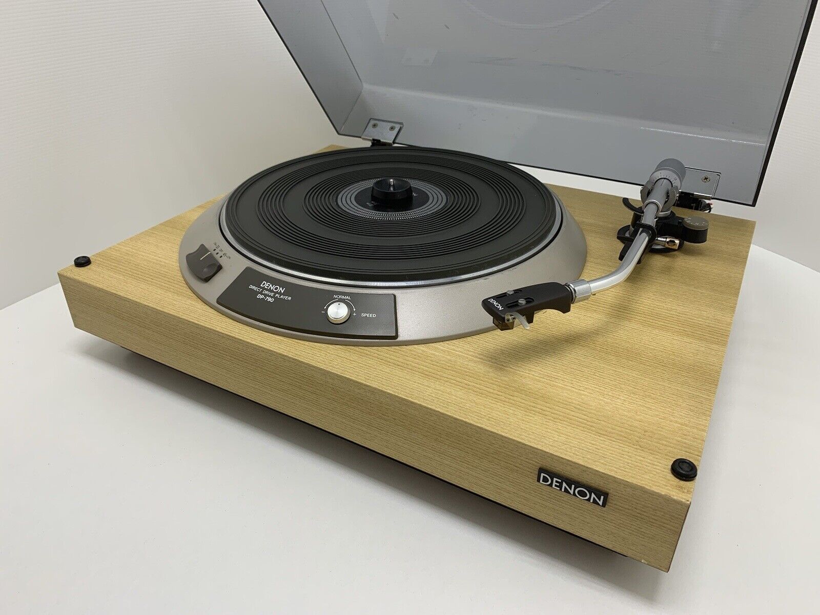 DENON DP-790 Turntable Servo Direct Drive Player High End Vintage 1975 Good Look