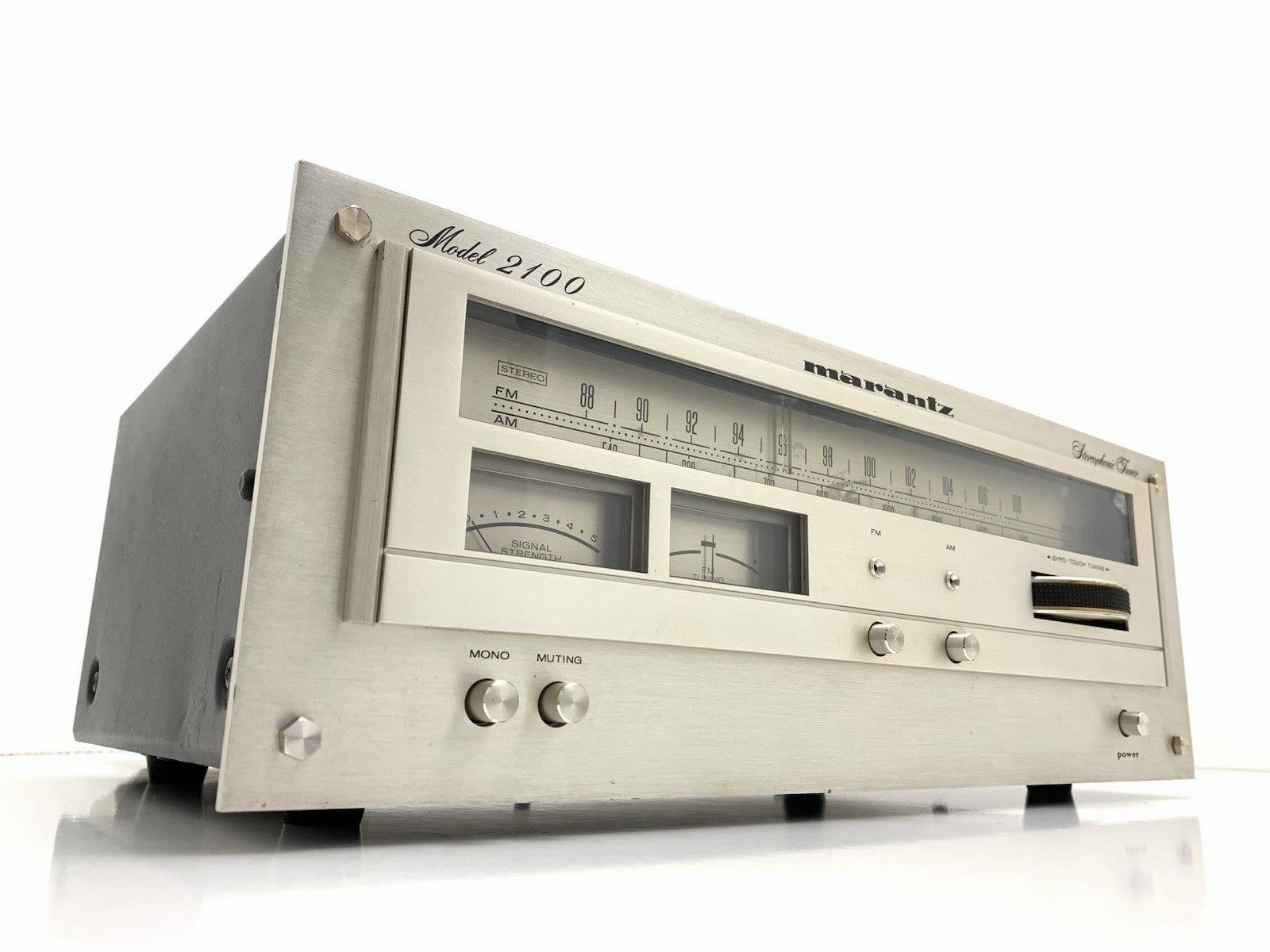 MARANTZ Model 2100 AM/FM Stereo Analog Gyro-Touch Tuner Vintage WORK Good Look