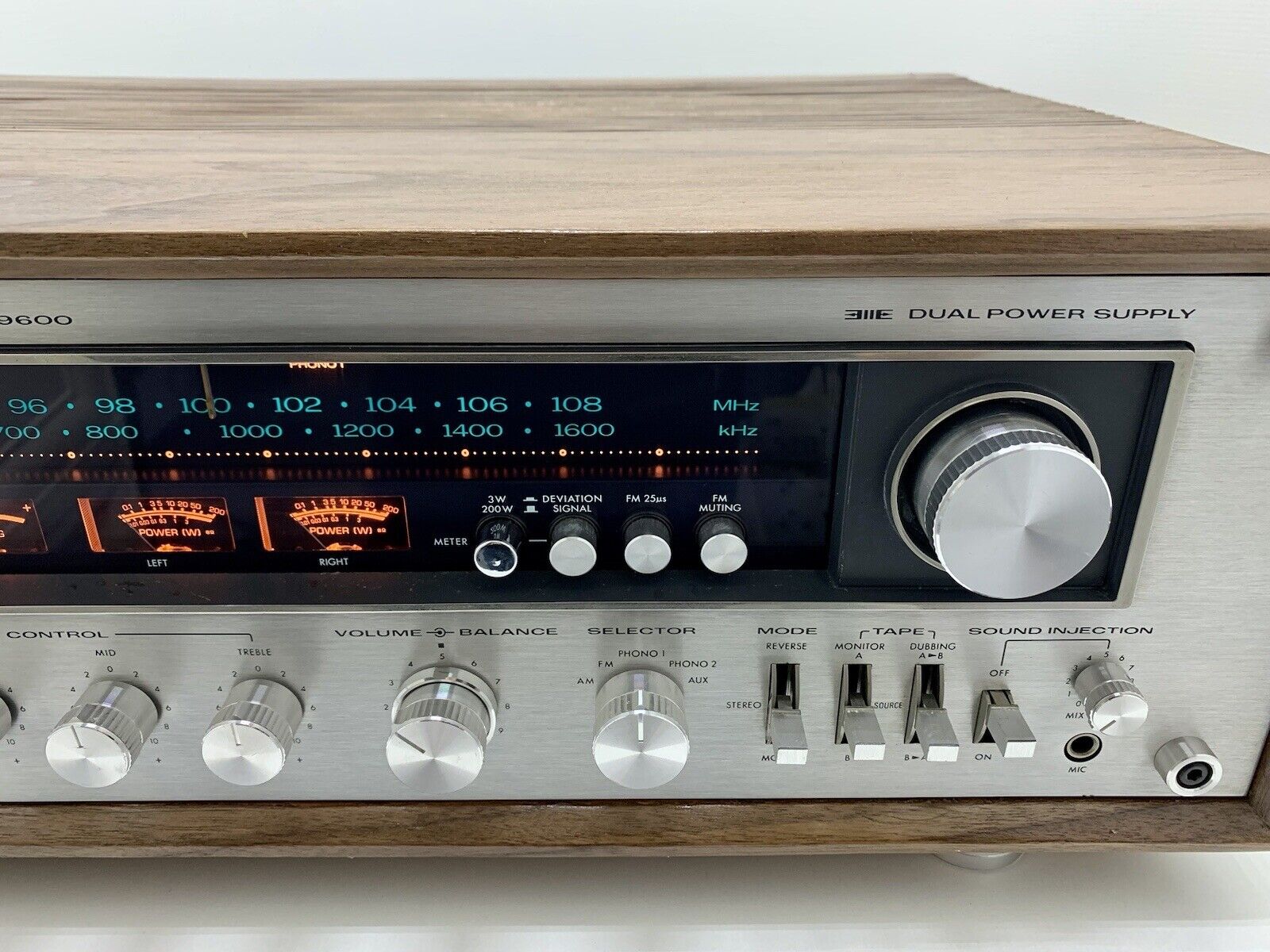KENWOOD KR-9600 FM Stereo Receiver 2 X 160 Watts RMS Vintage 1976 WORK Good Look