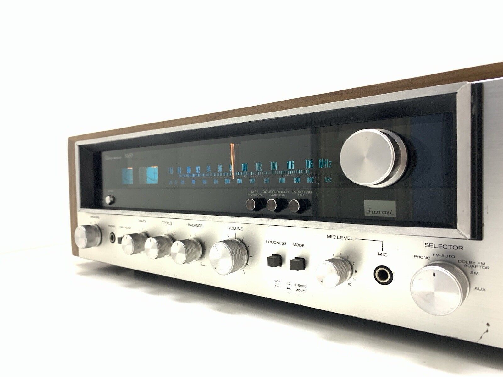 SANSUI 5050 AM/FM Stereo Receiver 30+30 Watts RMS Vintage 1976 Working Good Look