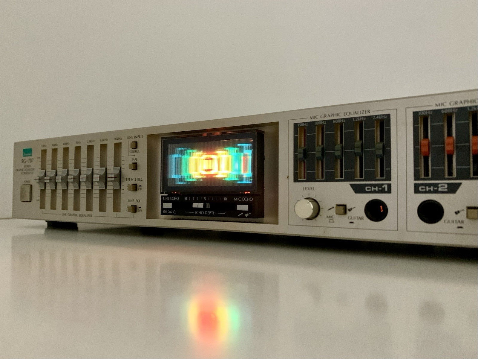 Sansui RG-707 Stereo Graphic Equalizer Consolette Vintage 1983 Work Good Look