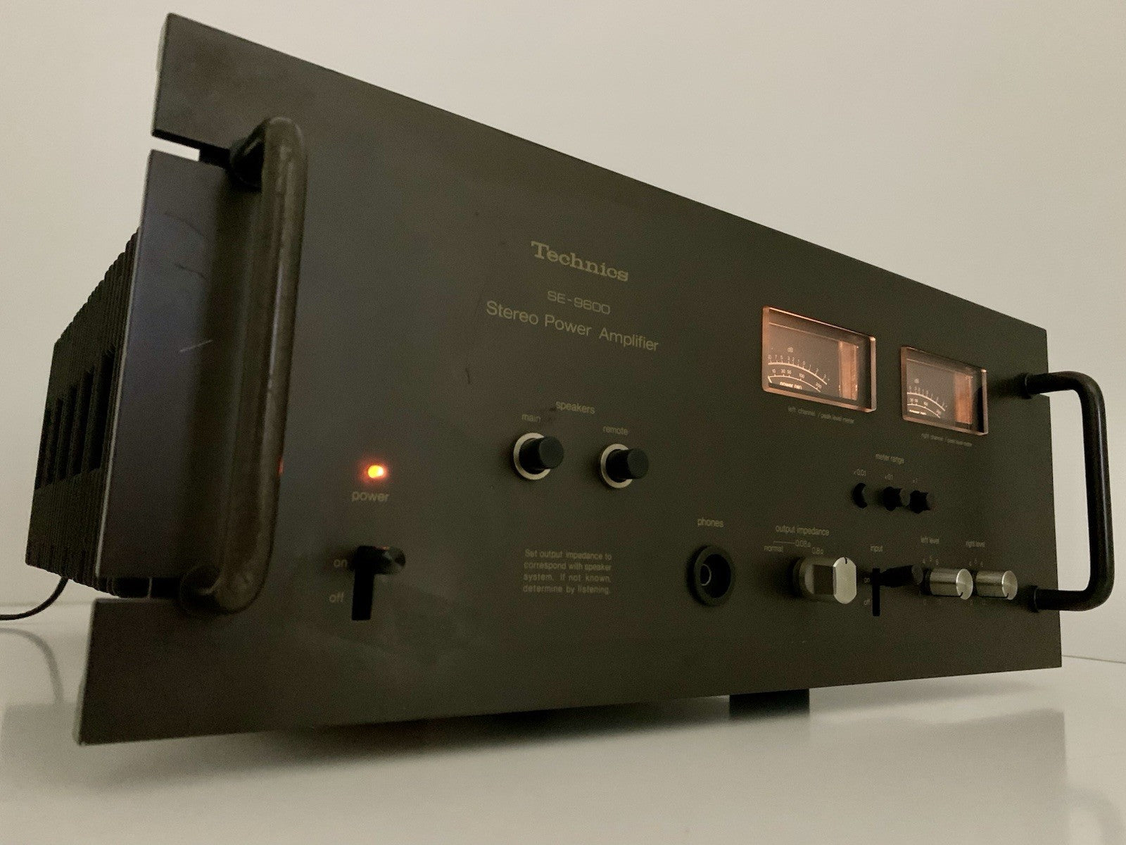 TECHNICS SE 9600 Power Amplifier 2 X 110 Watts RMS Vintage 1975 WORK GOOD LOOK