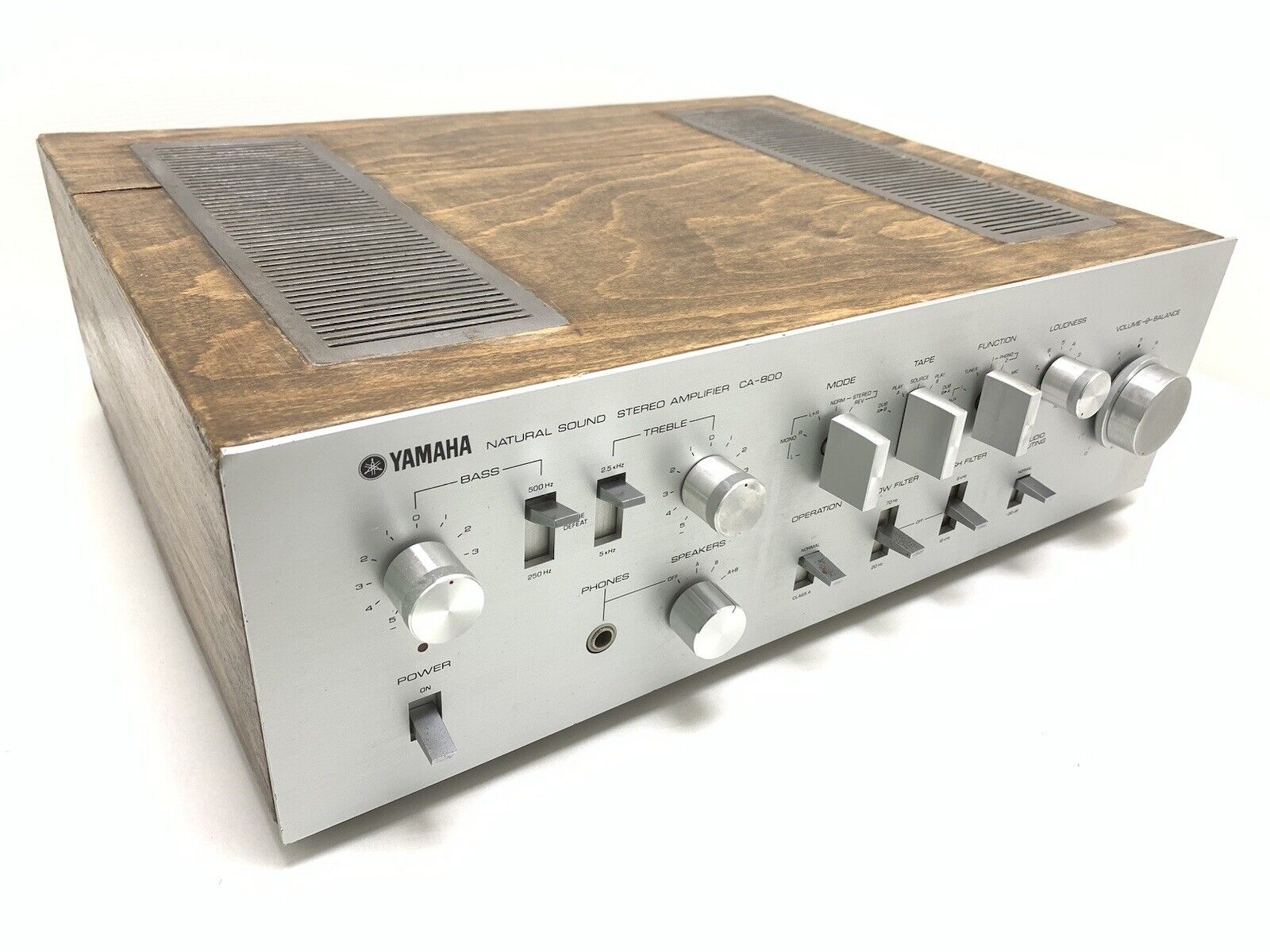 YAMAHA CA-800 Integrated Stereo Amplifier 2X 45 Watts RMS Vintage 1976 Good Look