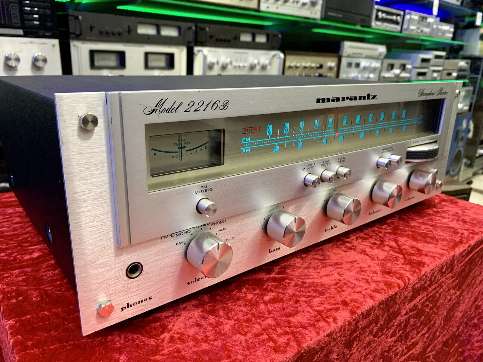 MARANTZ 2216B Stereo Receiver 32 Watts RMS Vintage 1977-80 RARE WORK Good Look