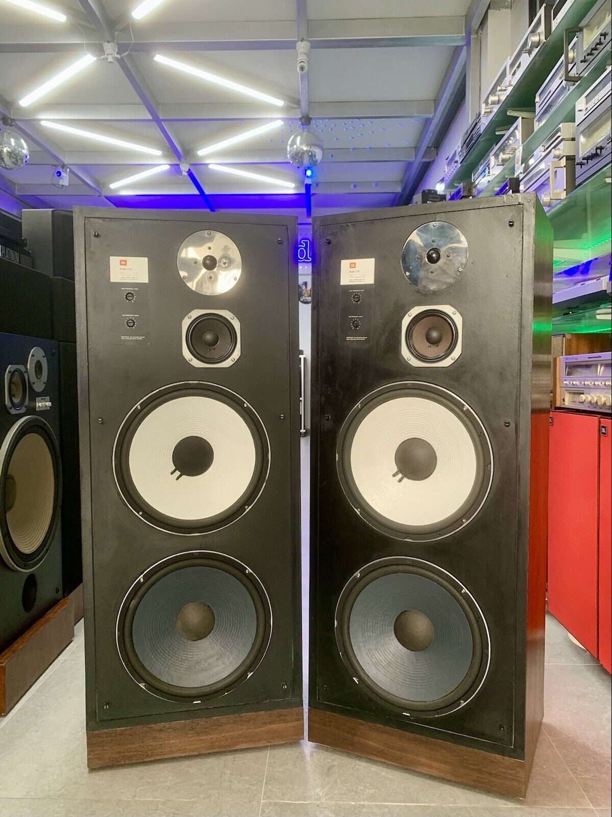 JBL L-150 LEGENDARY Speakers 300 Watts Vintage 1982 Refurbished WORK LIKE NEW
