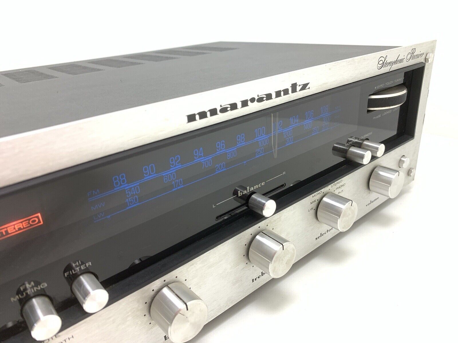 MARANTZ 2215BL Stereo Receiver 2 X 15 Watts RMS Vintage 1975 RARE Work Good Look