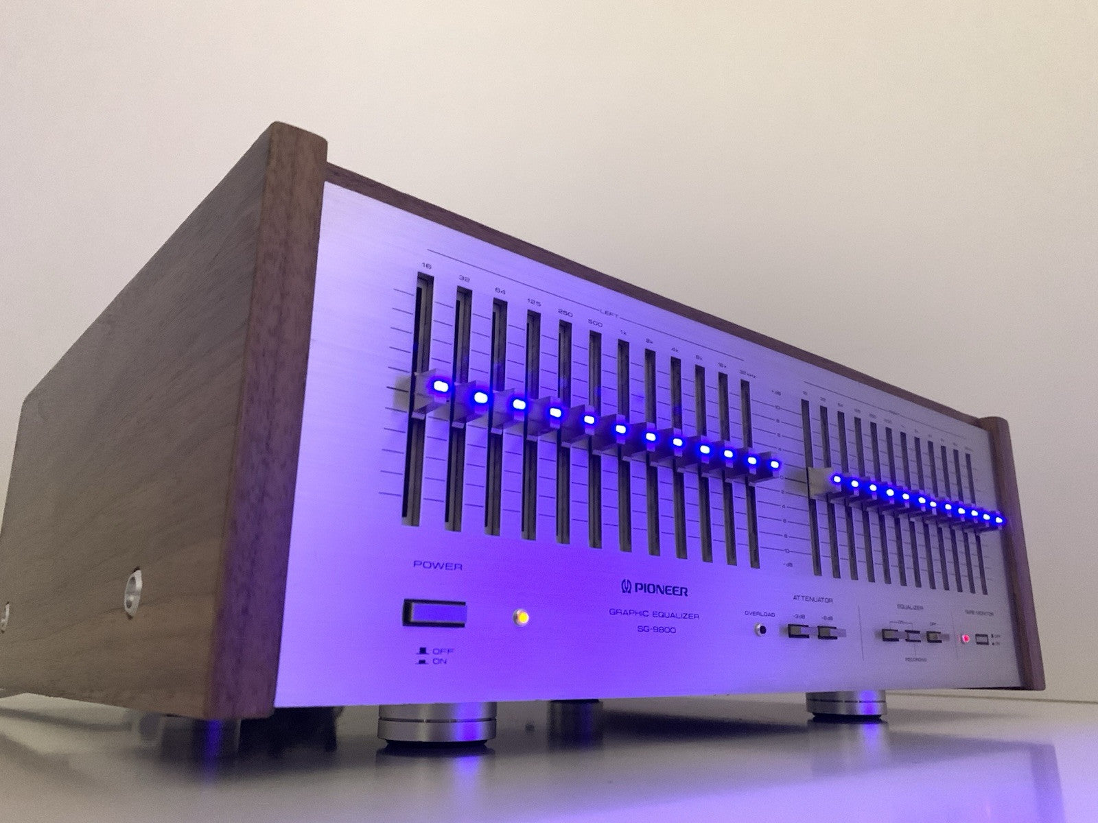 PIONEER SG 9800 Graphic Equalizer BLUE LED with WOOD BOX Vintage WORK Good Look