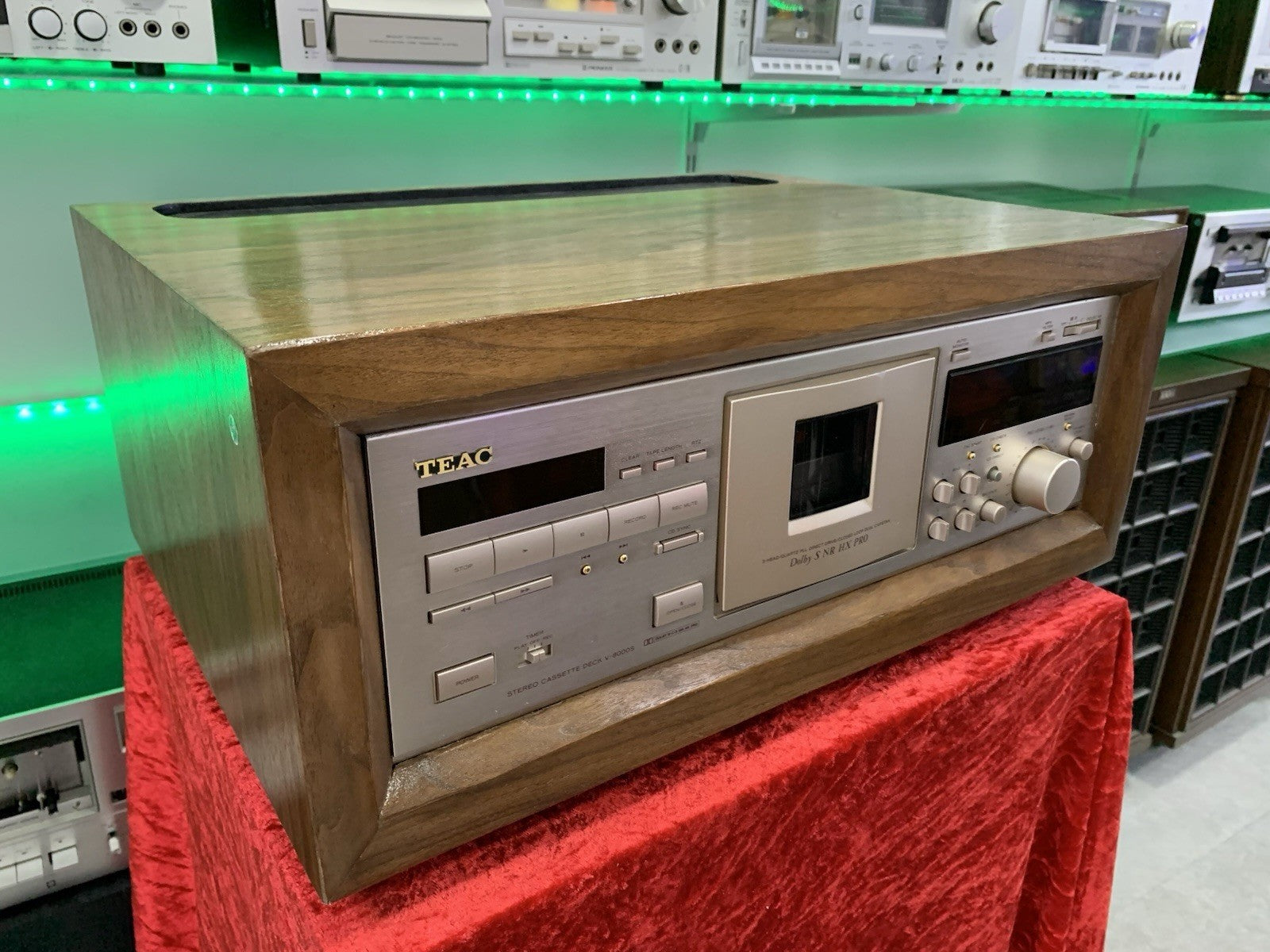 TEAC V 8000S Cassette Tape Deck 3 Head Wood Box 15Hz-21KHz Metal WORK Good Look