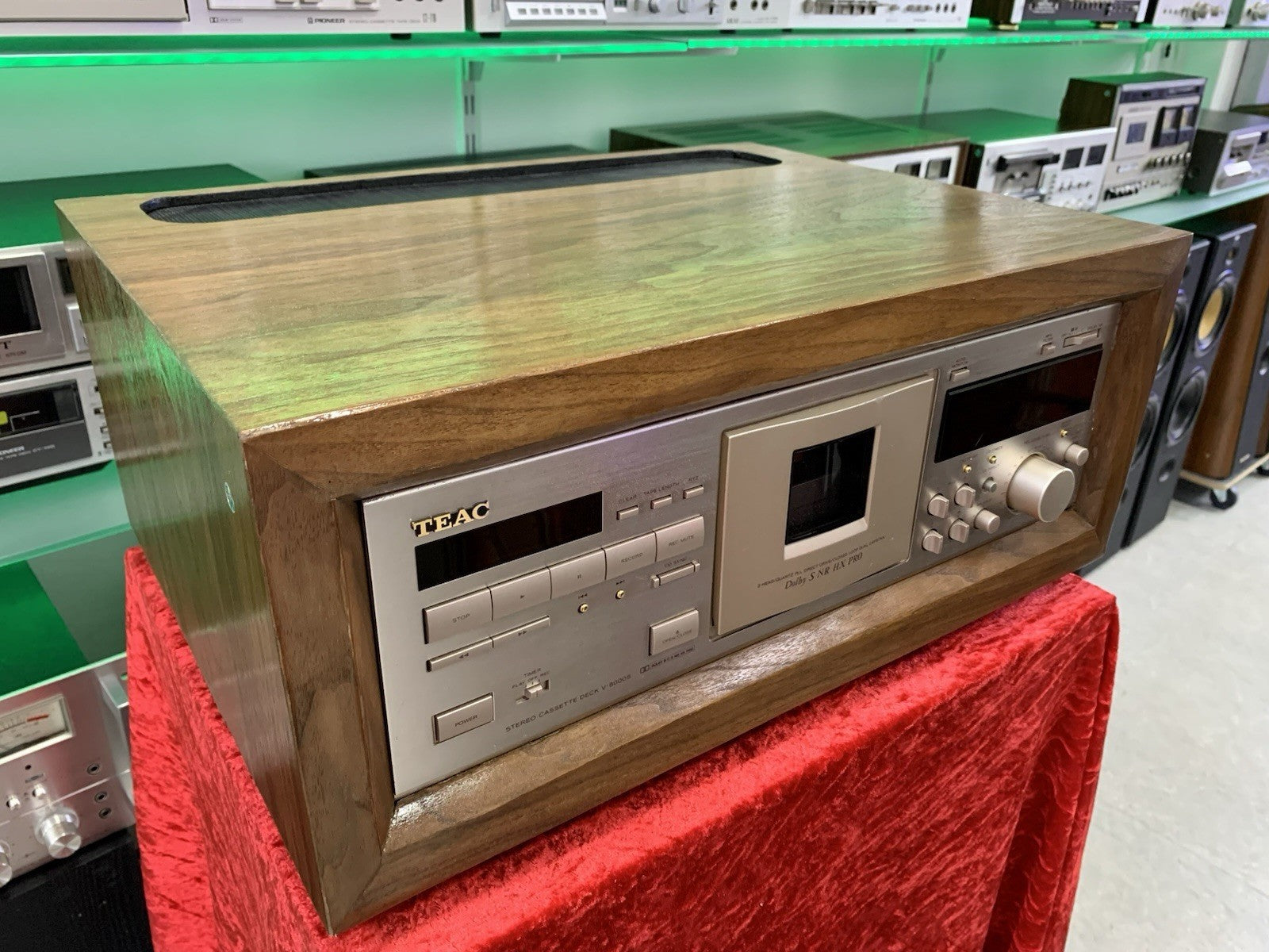 TEAC V 8000S Cassette Tape Deck 3 Head Wood Box 15Hz-21KHz Metal WORK Good Look