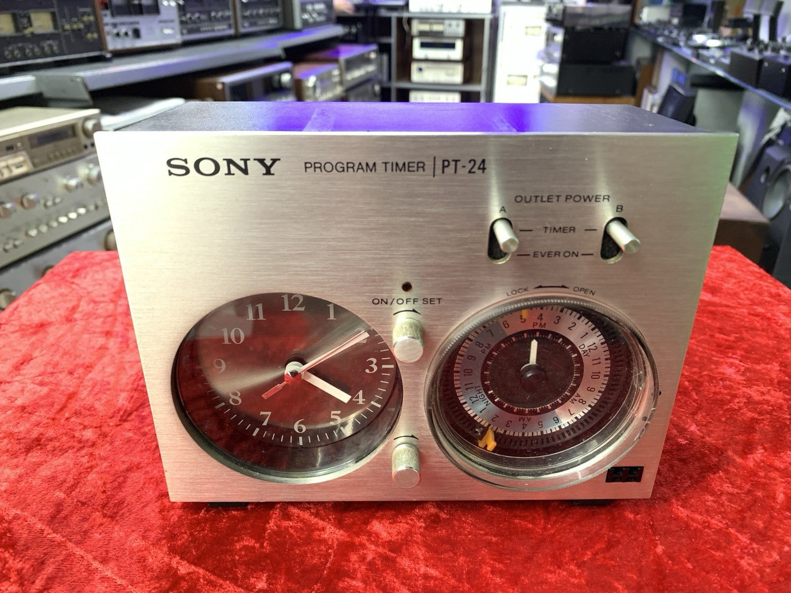 SONY PT 24 Audio Programmer Timer Display Vintage 1970 WORK 220 Volts Good Look