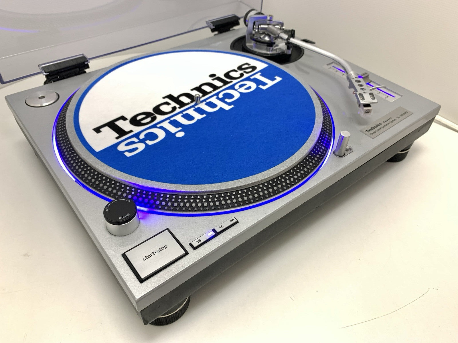 TECHNICS SL 1200 MK2 Direct Drive Turntable Vintage NEW BLUE LEDs WORK Like New