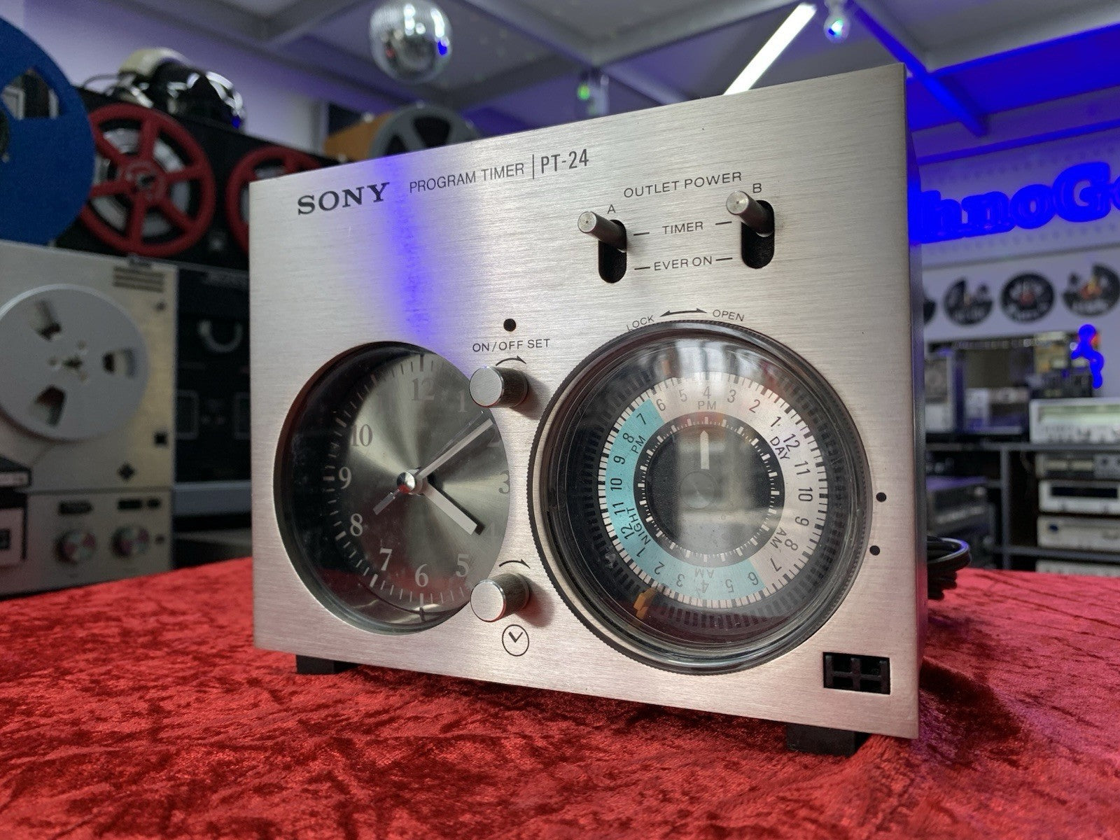 SONY PT 24 Audio Programmer Timer Display Vintage 1970 WORK 220